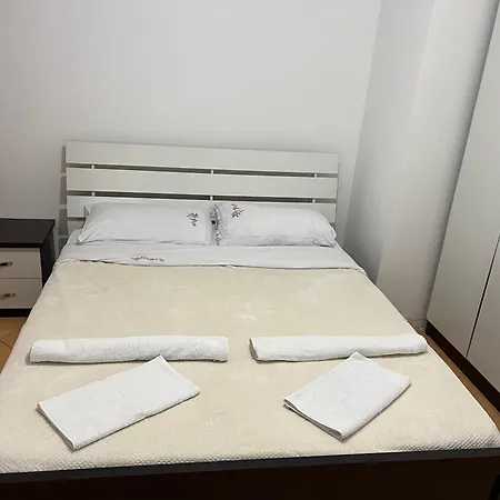 Leonard Apartman Tirana
